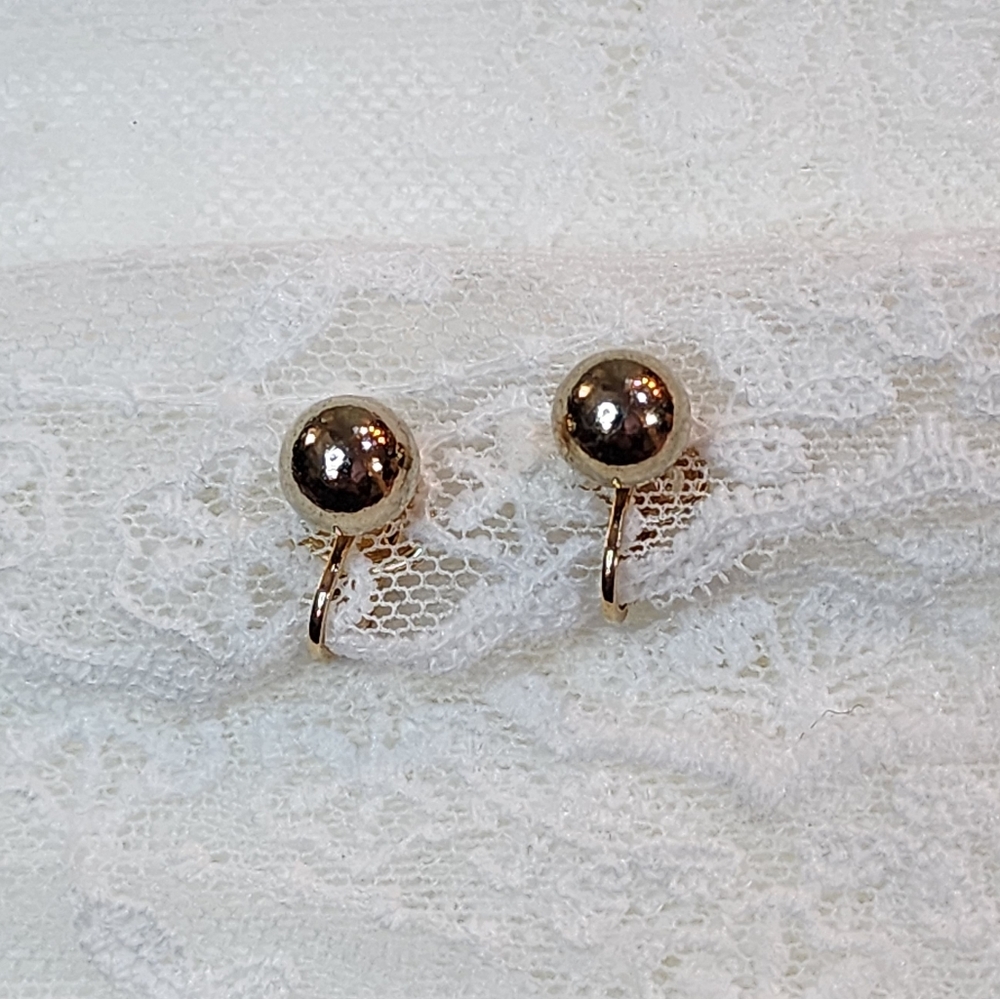 Vintage Gold Toned Balls Clip-on Earrings